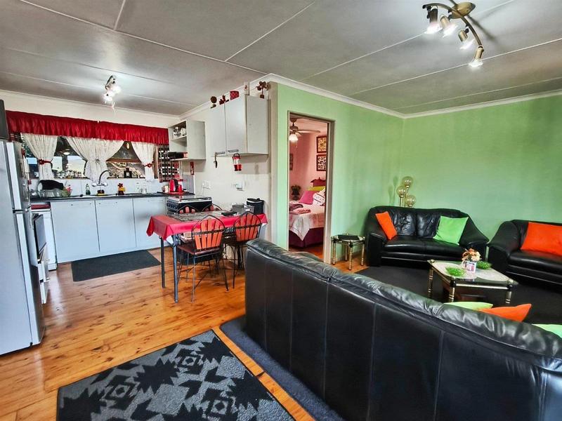 3 Bedroom Property for Sale in Fraaiuitsig Western Cape